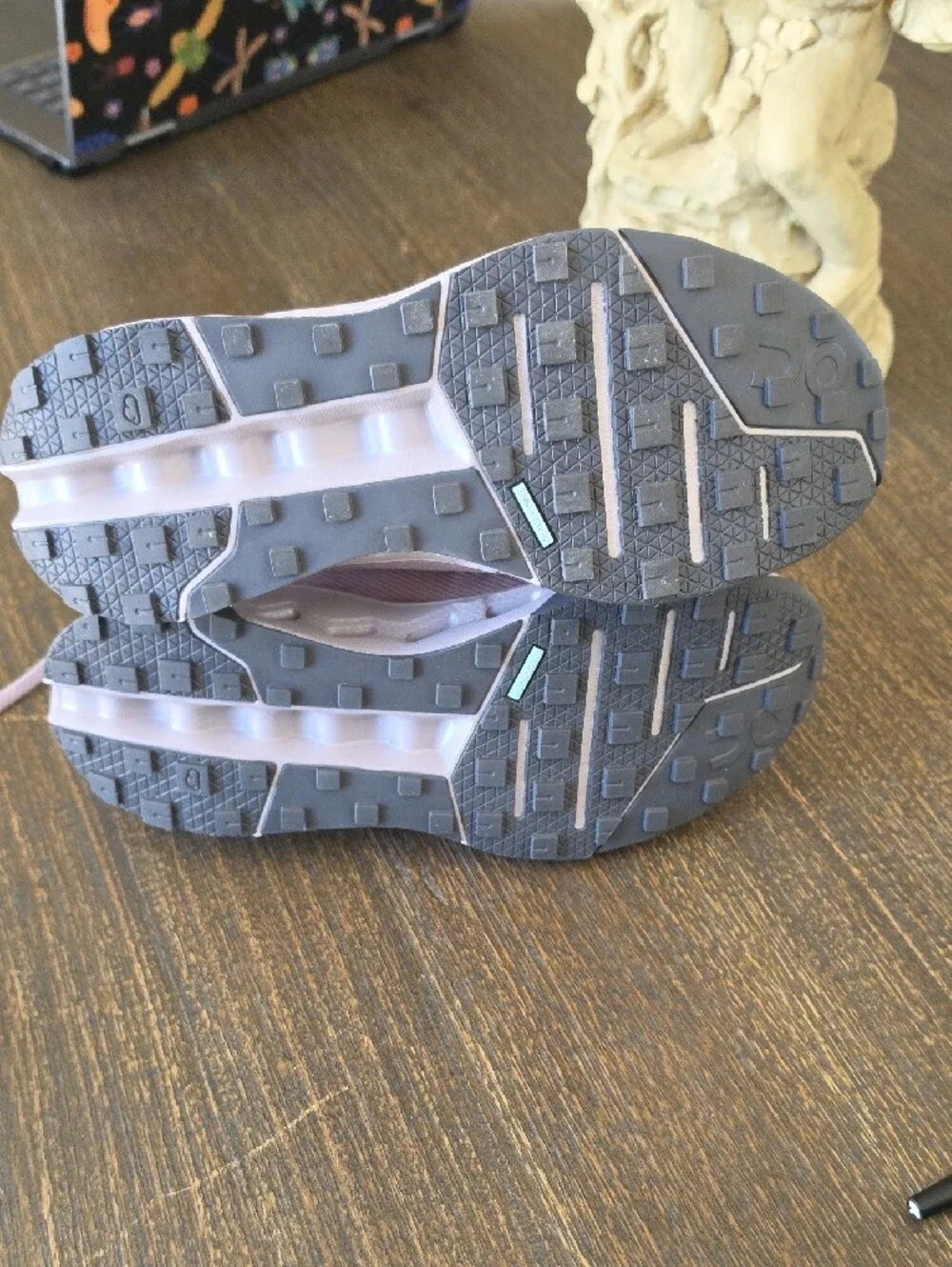 On Running Women's Athletic Shoes in Light Pink and Gray